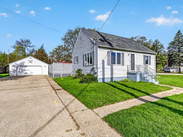 965 S Sheridan Dr, Muskegon, MI 49442
