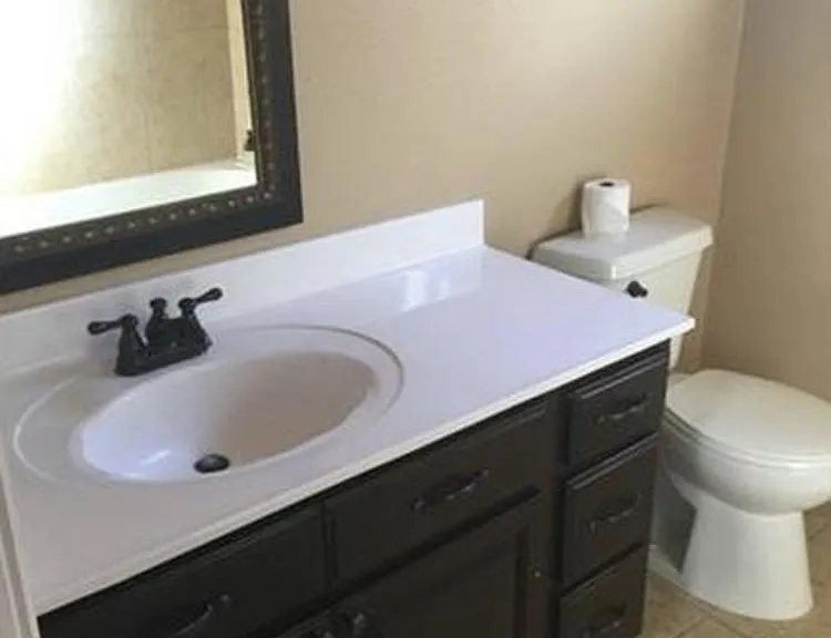 Full bathroom #2.