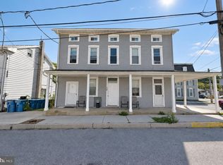 8 E Broadway St, Etters, PA 17319