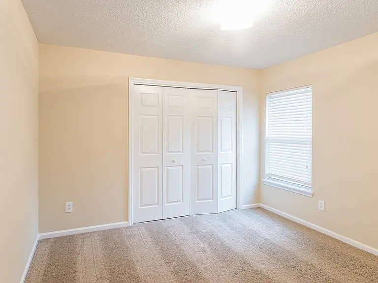 9225 Hawks Run Ln — Photo 13