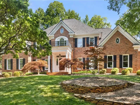 115 Northpond Ln, Winston Salem, NC 27106