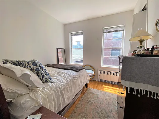 Rented by City Connections Realty | media 5