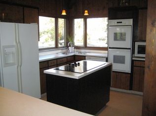 230 NW Country Club Ln, Albany, OR 97321