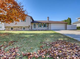 367 Prairie RUN, Grafton, WI 53024