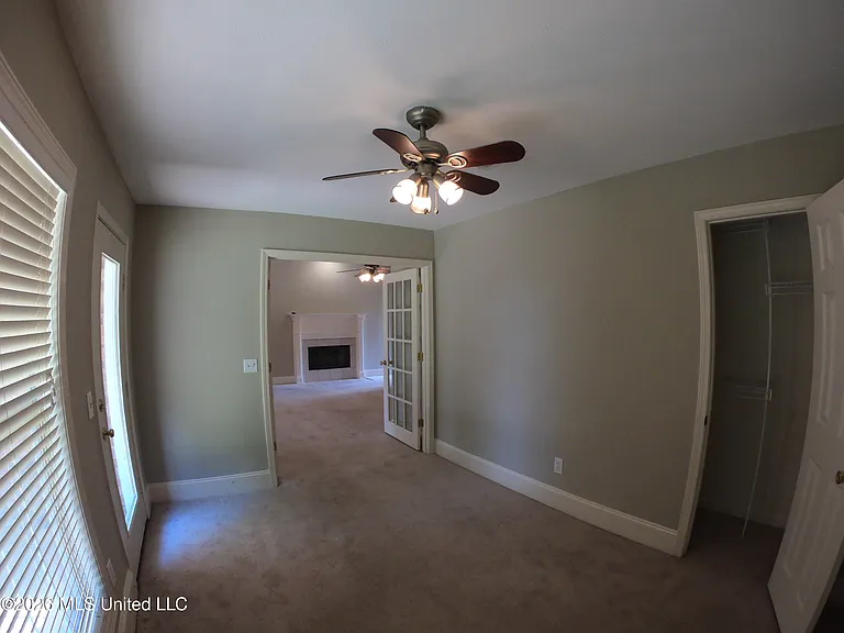 124 Hunters Row — Photo 35