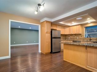 3024 Cleveland Ave, Costa Mesa, CA 92626