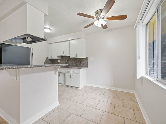 5th image of 912 Gladys Ave #1