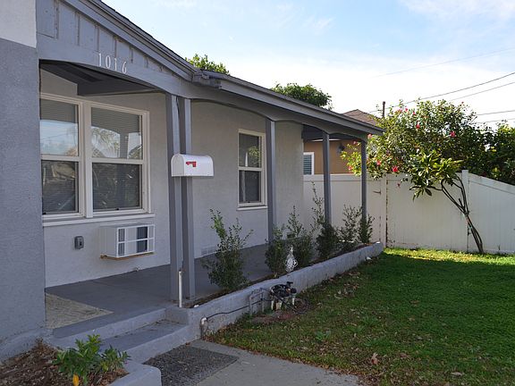 3rd image of 1016 E Wilshire Ave
