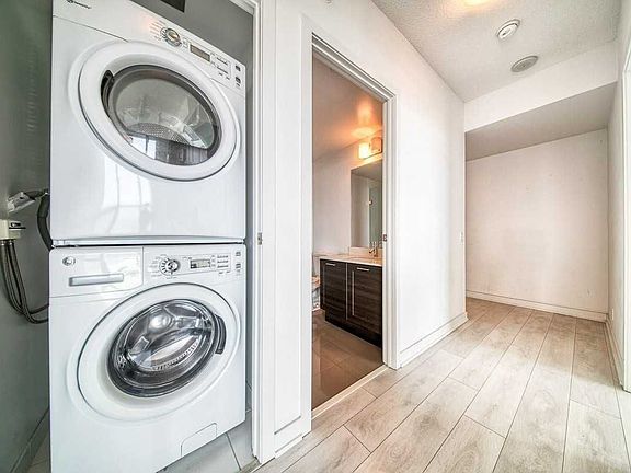 4th image of 2200 Lake Shore Blvd W #3701