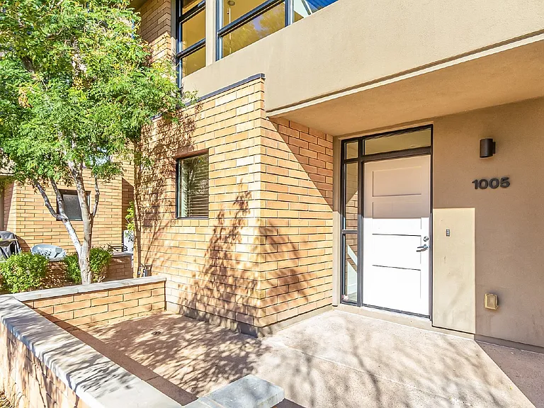 1300 W 5th St #1005 — Photo 22