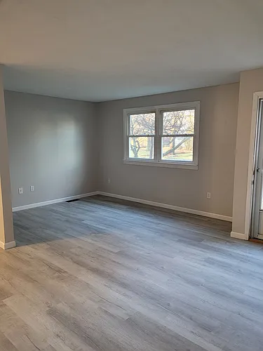 209 W Green St #1 Photo 1