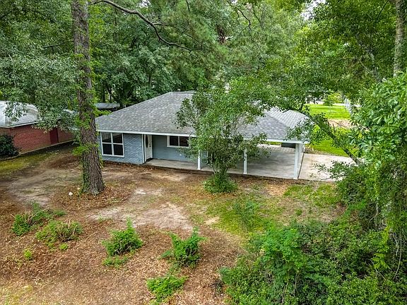 2nd image of 42164 Garden Dr