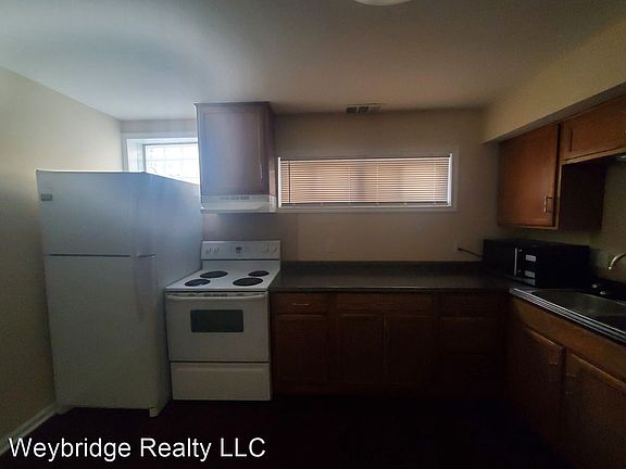 4th image of 2808 Lafeuille Ave APT 3