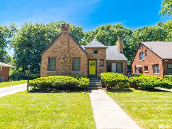 123 N Kickapoo Ter, Peoria, IL 61604