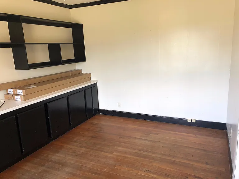 214 Lewis St — Photo 8