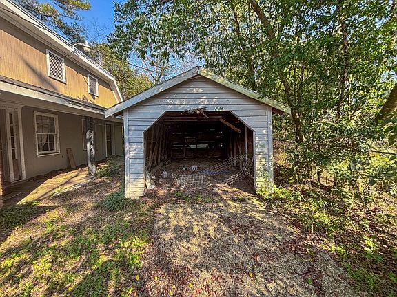 4th image of 236 Gordon St SW