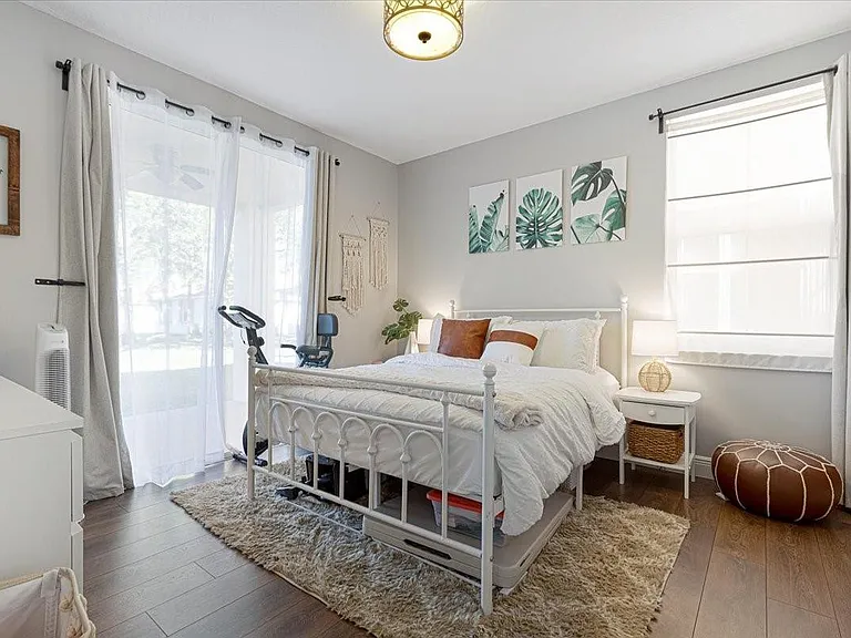 2316 SW 127th Ave — Photo 15