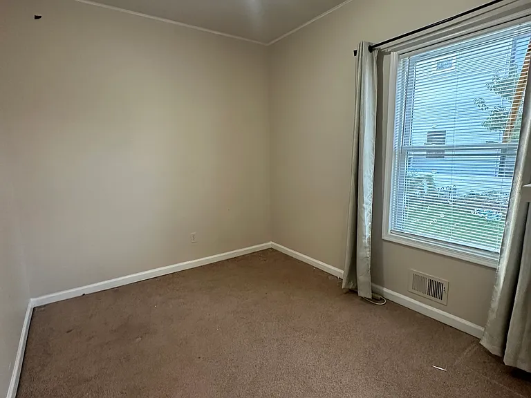 154 Maple Ave #1 — Photo 12