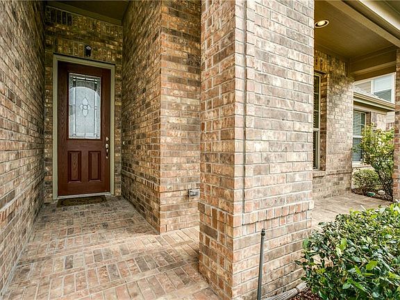 3rd image of 2619 Cotillion Dr