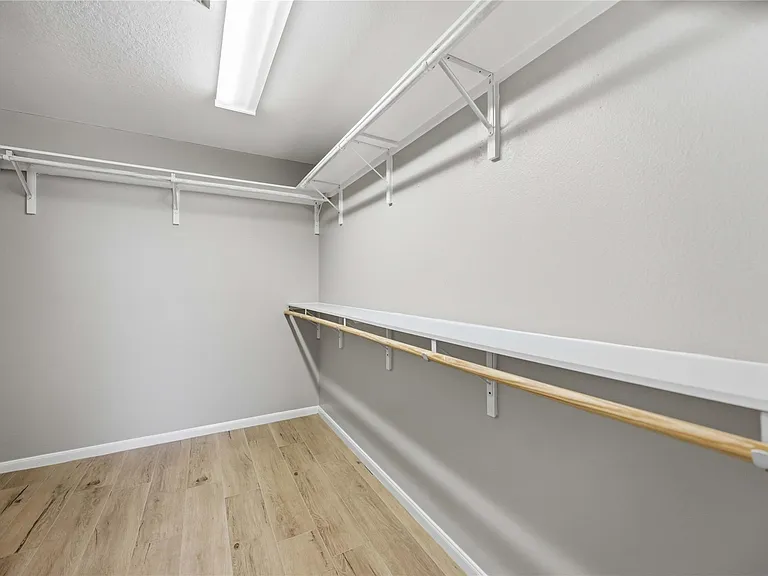 11609 Spill Creek Dr — Photo 12