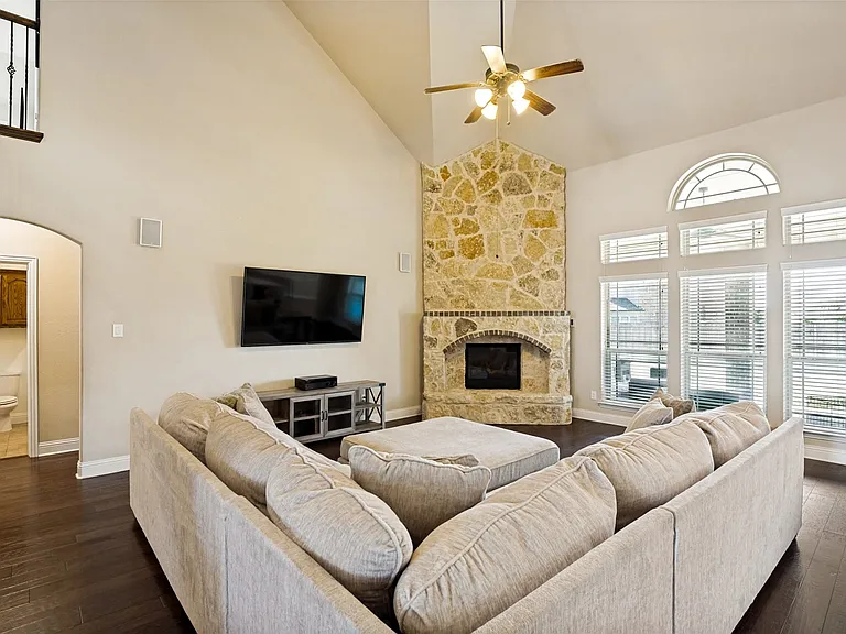 4810 Quantrill Ave — Photo 9