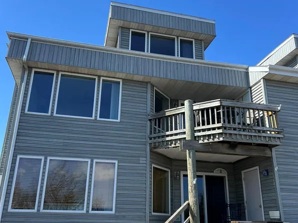 3067 E Midshipman Dr, Au Gres, MI 48703