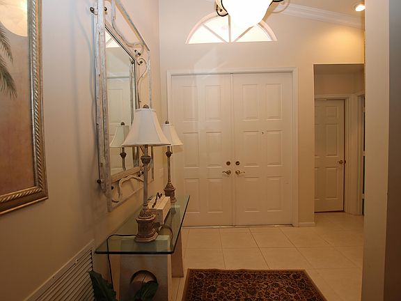 2nd image of 5097 Glenville Dr