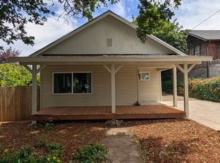 439 S 4th St, Springfield, OR 97477