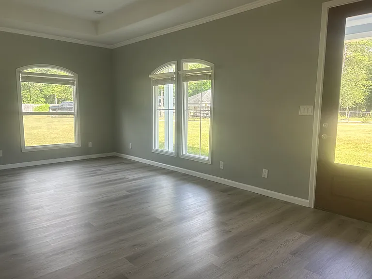 6599 Johnson Ln — Photo 10