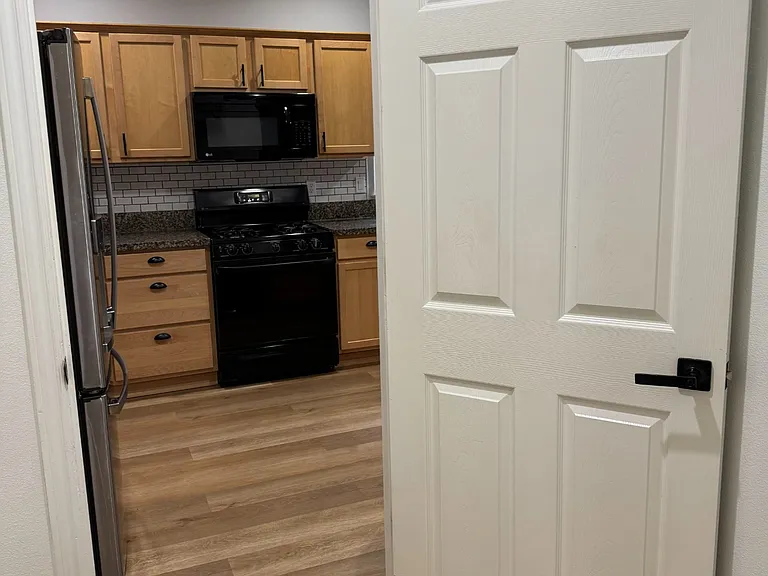 4241 Springcreek Ln — Photo 10