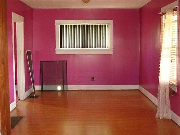 5th image of 137 Kinnard Ave