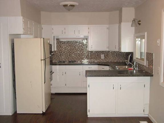 5th image of 2028 Avenue E
