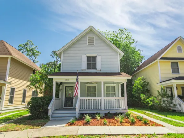 1313 Broad St, Beaufort, SC 29902