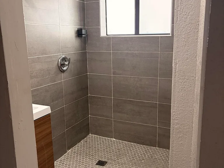 15700 NW 39th Pl — Photo 11