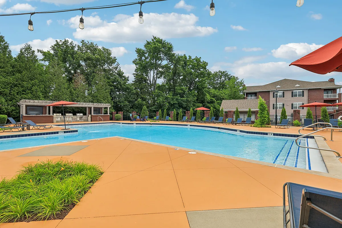 Building Photo - Cross Creek at Murfreesboro