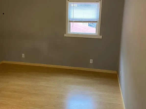 10835 Bent Branch Rd APT 1, Pikeville, KY 41501
