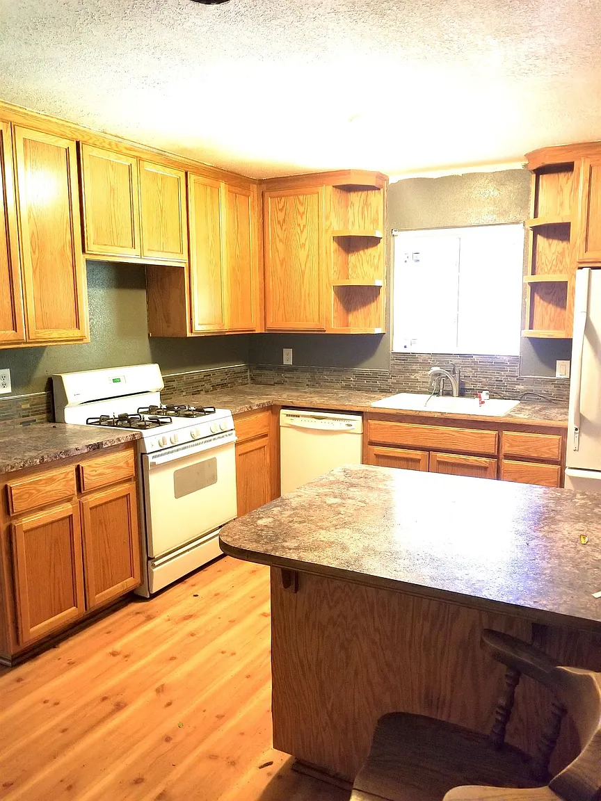 10412 River Wood Way photo 1