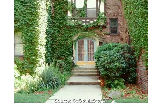 16-20 Townley St APT J1, Hartford, CT 06105