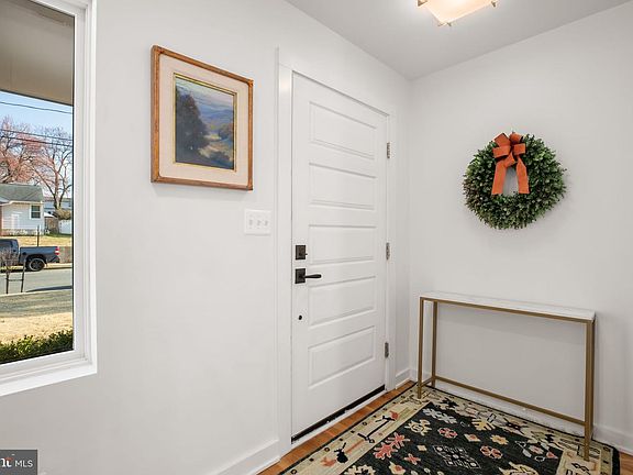 4th image of 1313 Dandridge St