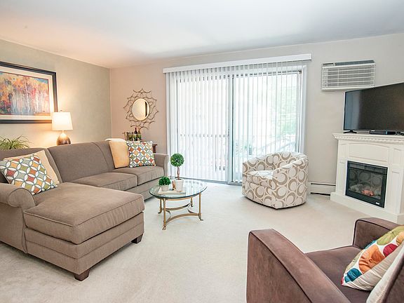 2nd image of 27 S Waiola Ave APT 204