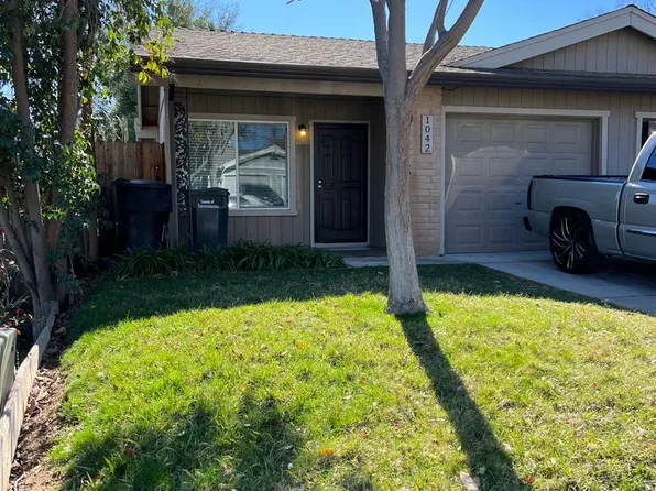 1040-1042 Clinton Rd, Sacramento, CA 95825