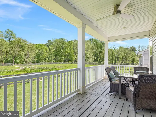 297 Letitia Manor Dr, West Grove, PA 19390