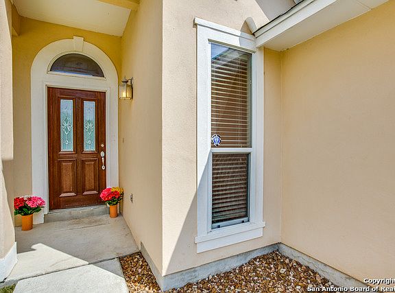 3rd image of 4547 Shavano Ct
