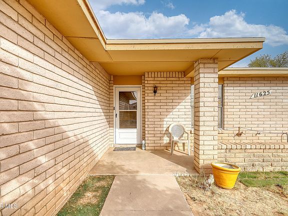 5th image of 11625 Soberana Ln #A & B