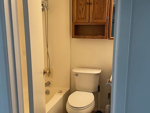 4th image of 1303 N Canal St APT 3