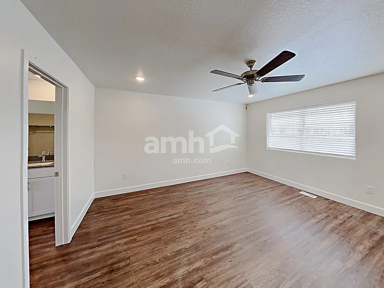 1419 E Perelle Ln — Photo 10