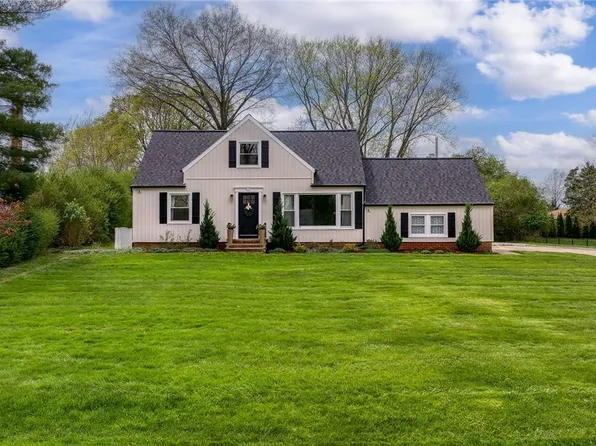 132 Atterbury Blvd, Hudson, OH 44236