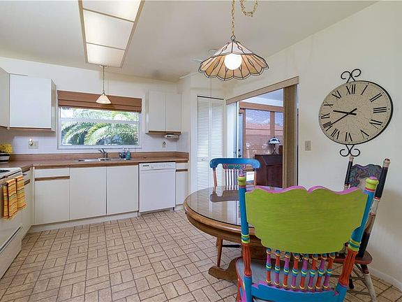 4th image of 306 Elder St #223