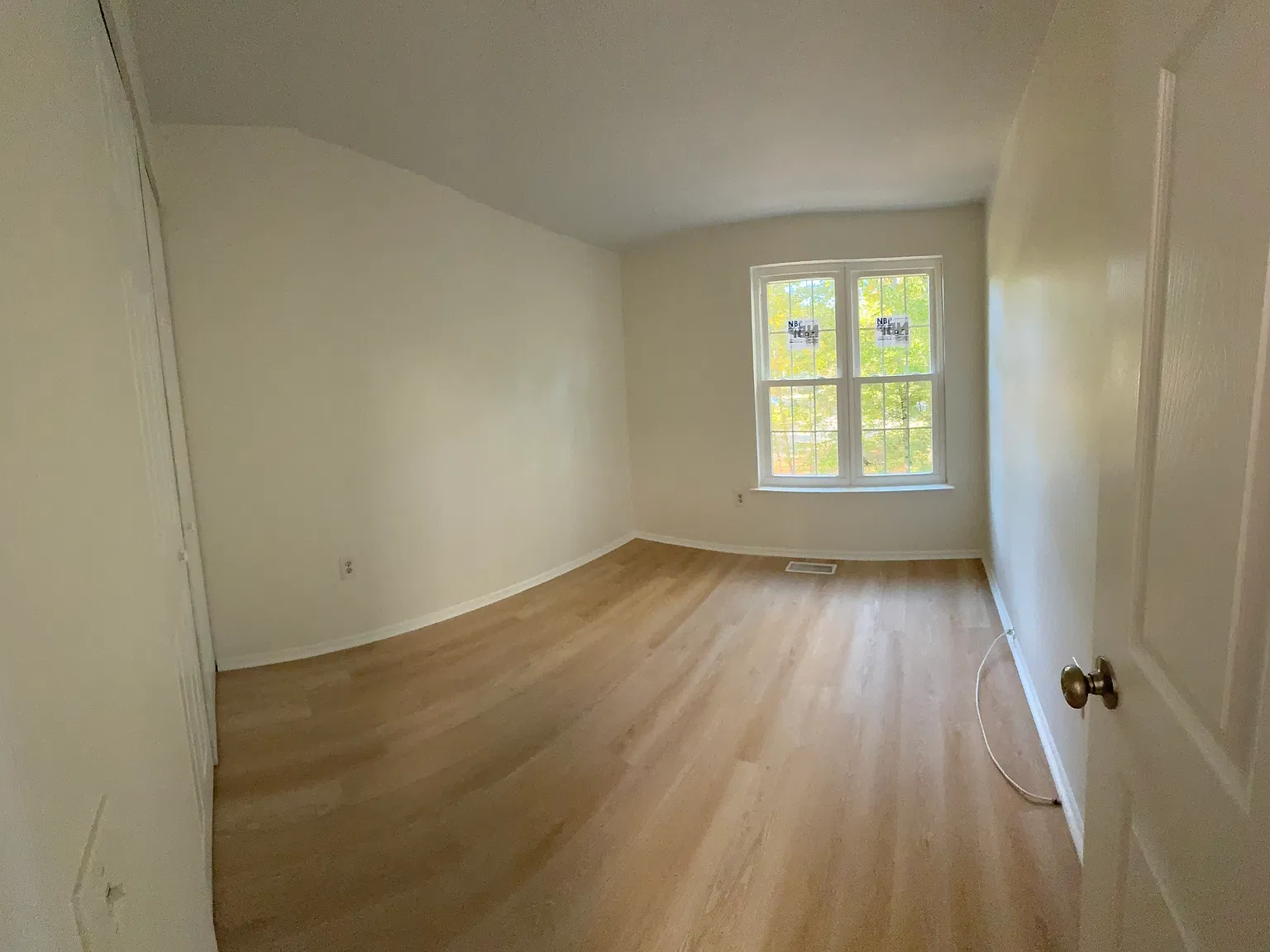 3 bed, 1232 sqft, $2,400 — Photo 4