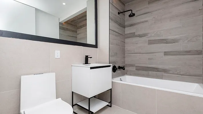 Rented by Nooklyn NYC LLC | media 41